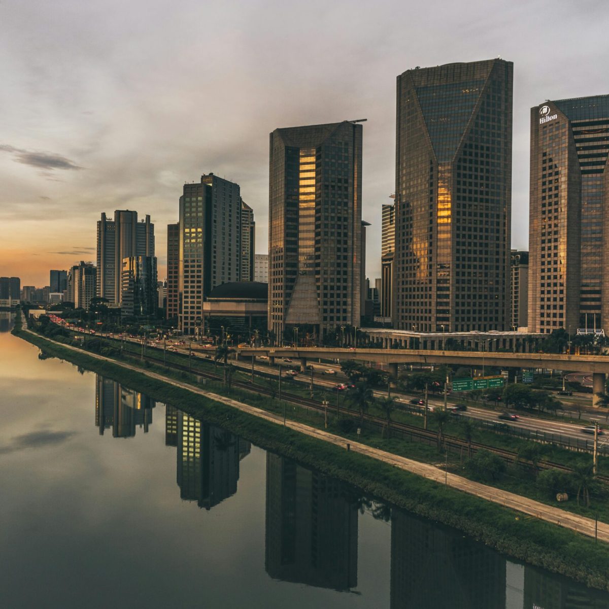 pexels-hikaique-321500